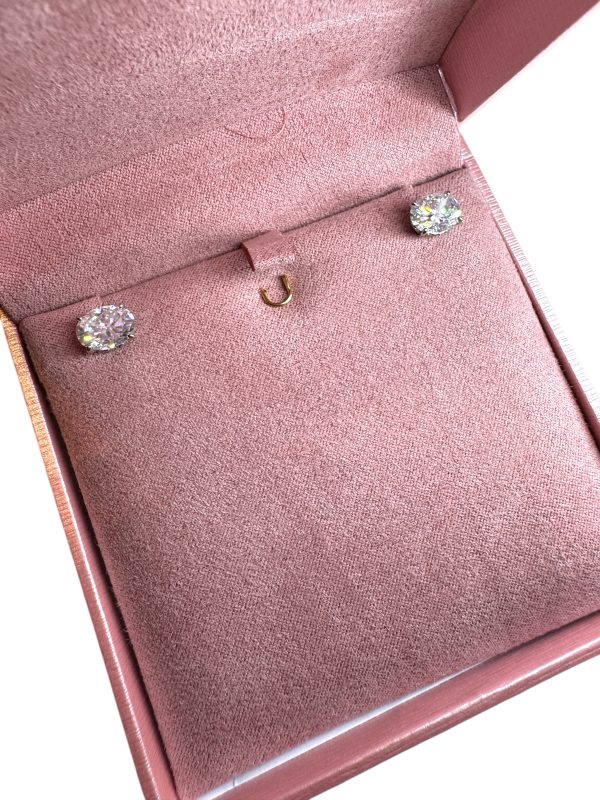 Brinco Oval Moissanite - Imagem 3