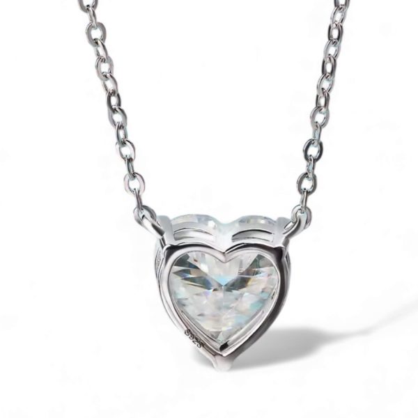Colar Coração Moissanite - Imagem 5