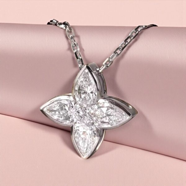 Colar Flor Moissanite - Imagem 4