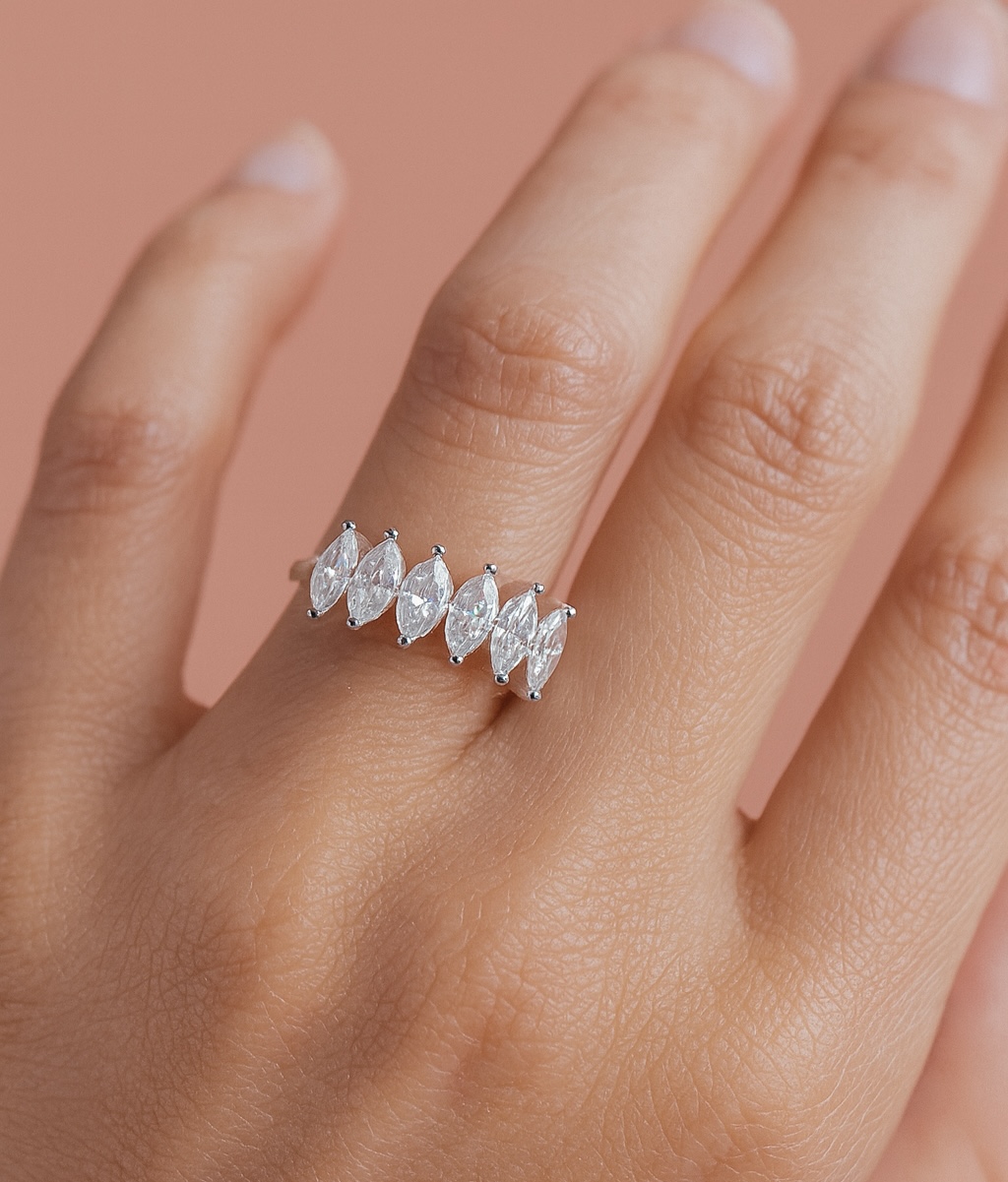 Anel Aparador Navettes Moissanite - Imagem 2